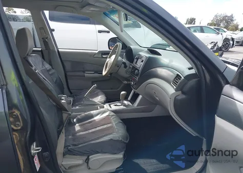 2013 Subaru Forester 2.5X Premium z USA, uszkodzony, nr VIN JF2SHADC5DH444477